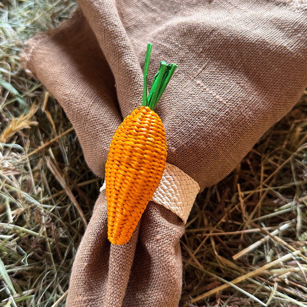 Serviettenring OSTERN in Form einer Karotte orange von Coro Cora