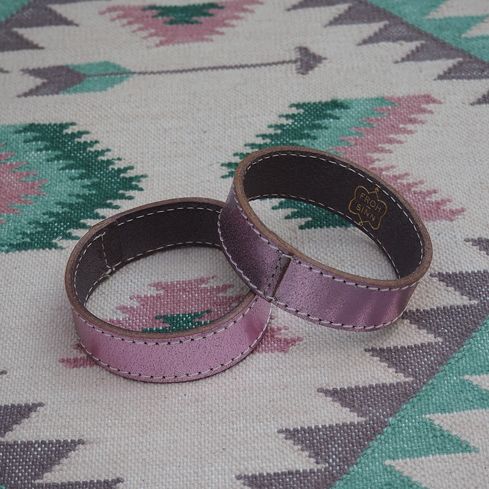 Armreif LIFESTYLE aus Leder glatt - flamingo