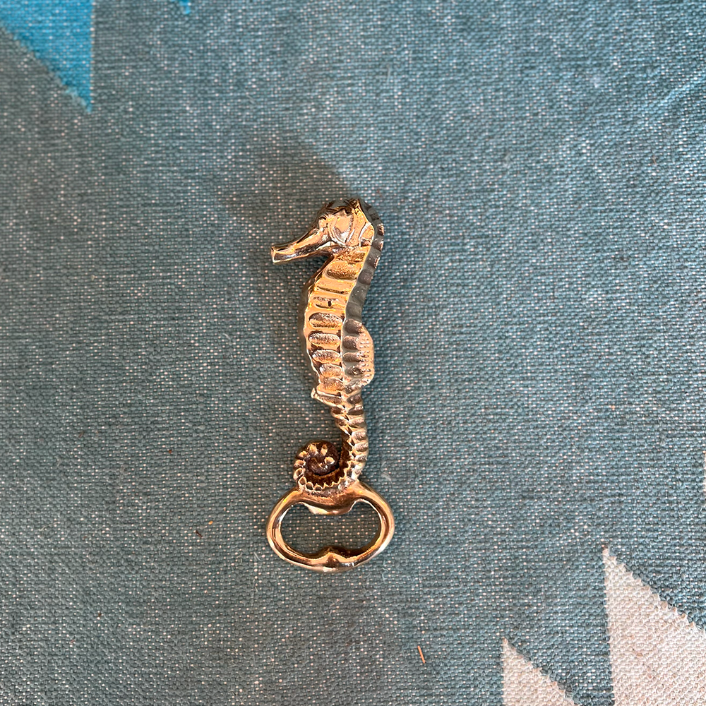 Flaschenöffner aus Messing in Seepferd Form von Mahe Homeware Spanien