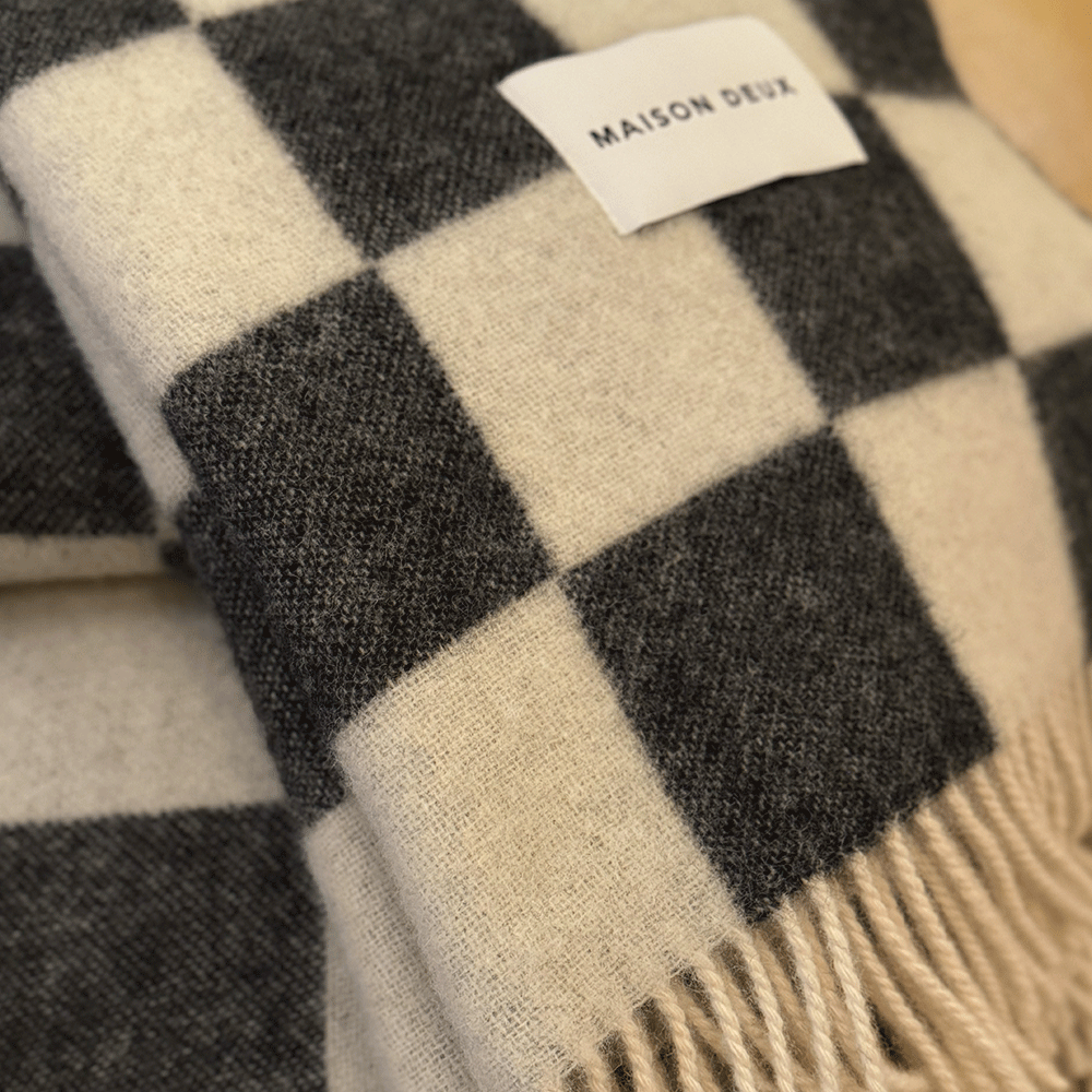 Decke CHECKERBOARD im Farbton schwarz/weiss von Maison Deux