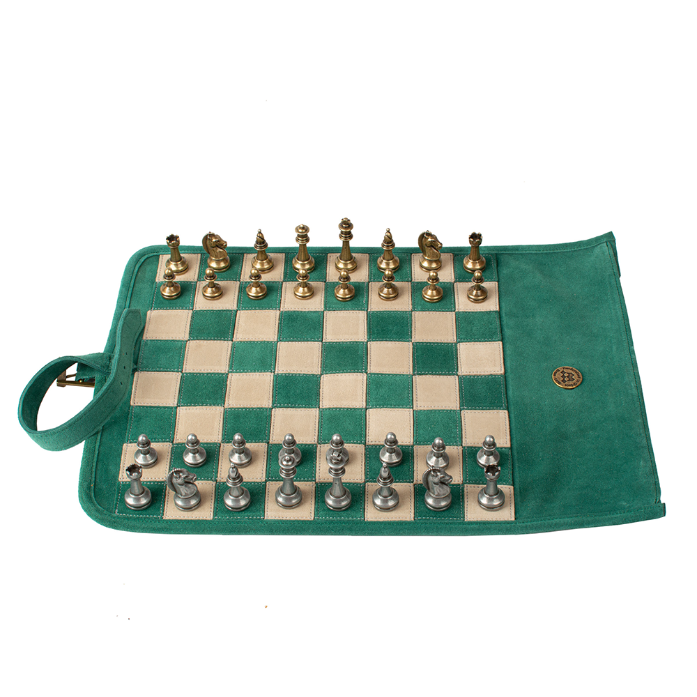 Reisespiel Schach Set aus Leder im Farbton forest green von Monopoulos