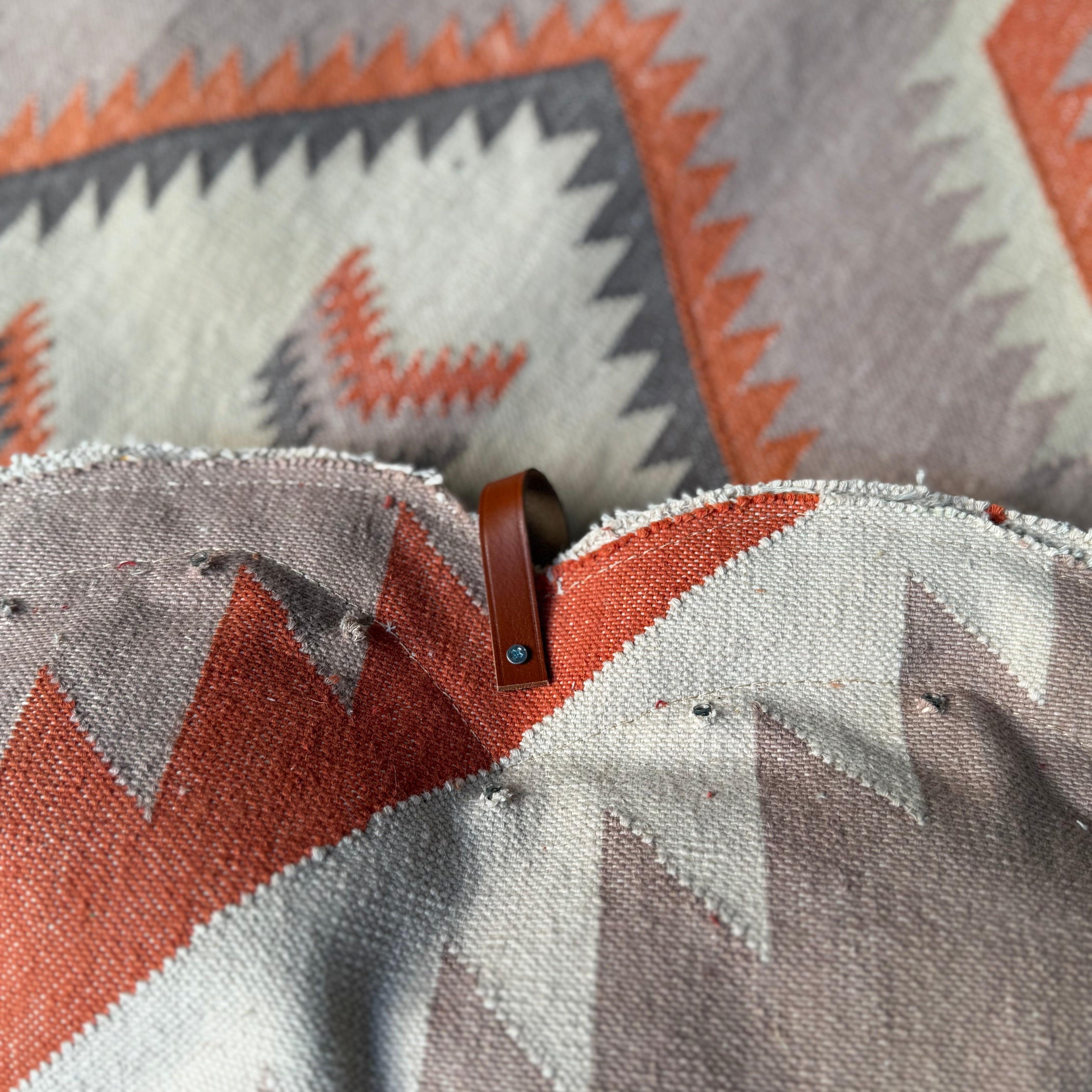 Palme klein NAVAJO mit LED Lichter, im Farbton rose, beige und orange mit Lederaufhängung