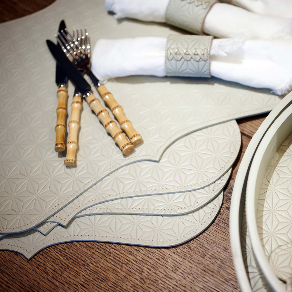 Placemat LIFESTYLE embossed leather - foggy