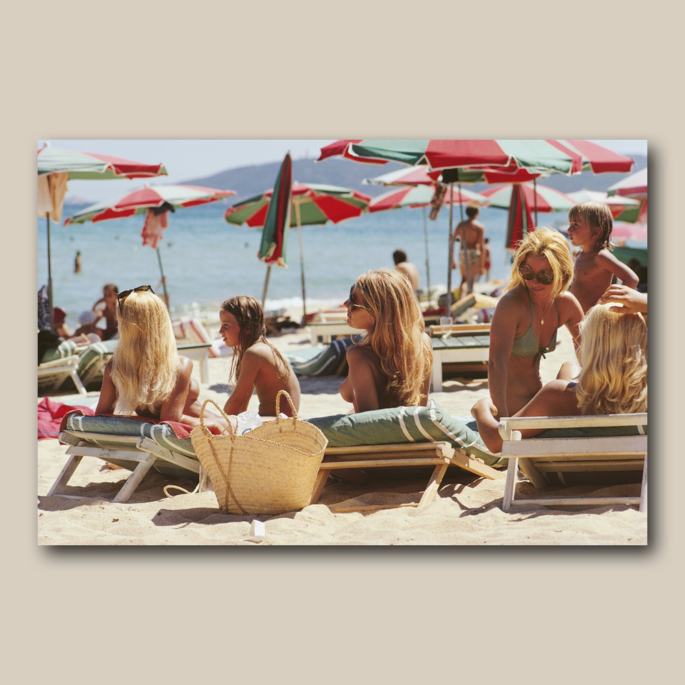 Slim Aarons - Saint Tropez Beach