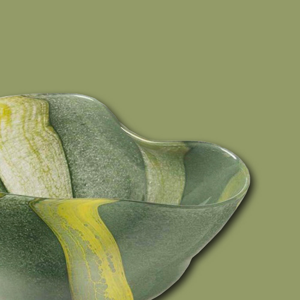 Schale GAILY aus Glas von Abhika im Farbton grün &amp; gelb