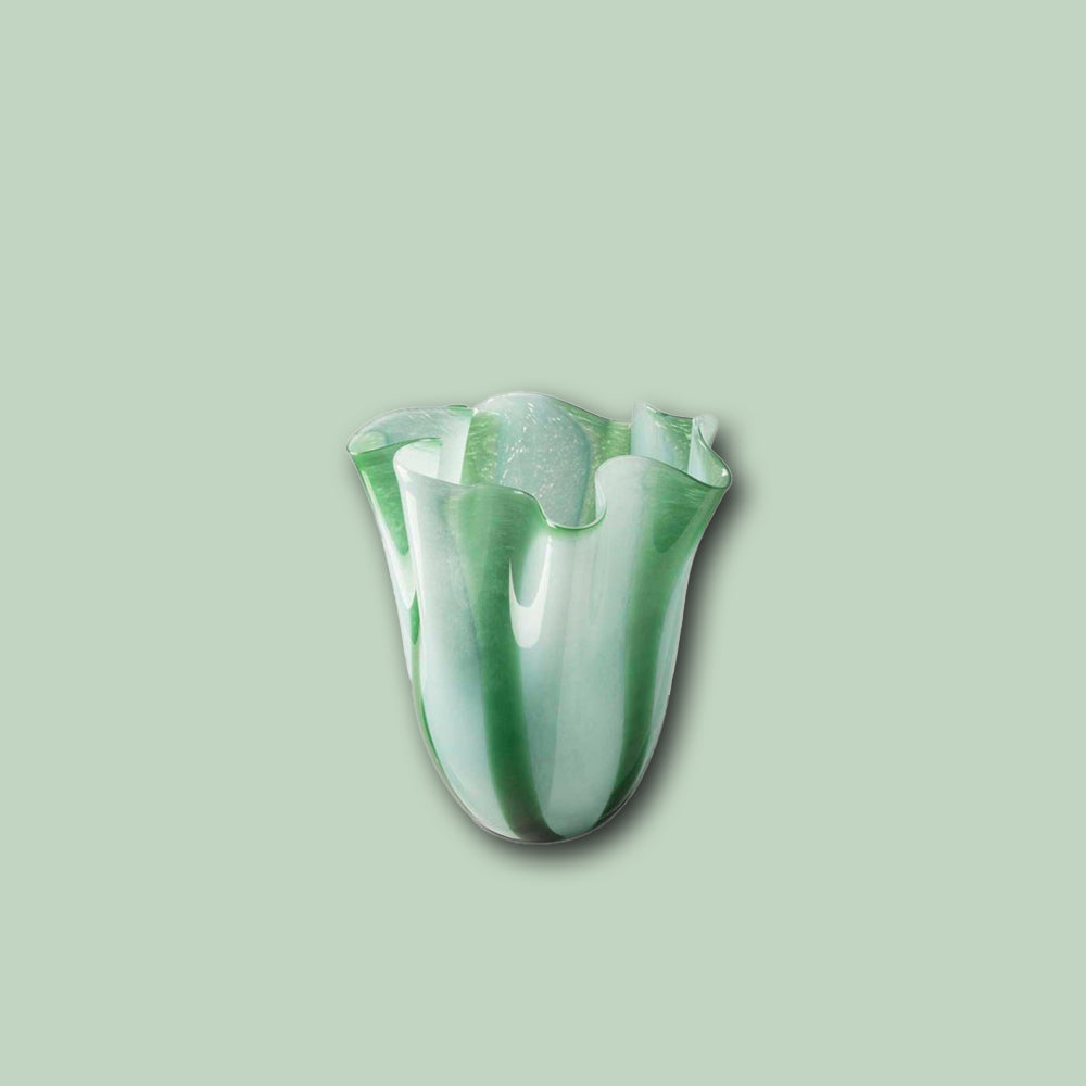 Glas Vase GAILY small von Abhika, im Farbton grün und hellblau