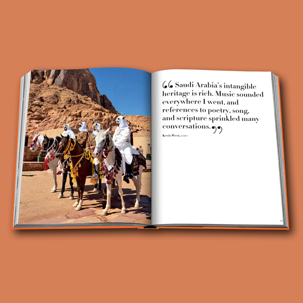 Buch Alula Ever von Assouline, Inhalt