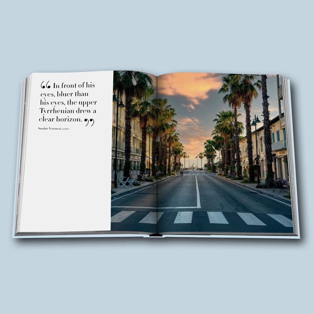Forte dei Marmi Buch von Assouline, Farbe Hellblau