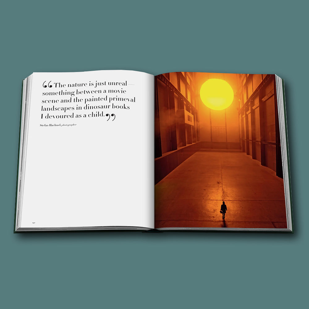 Buch Iceland Epic von ASSOULINE im Farbton Petrol Grün