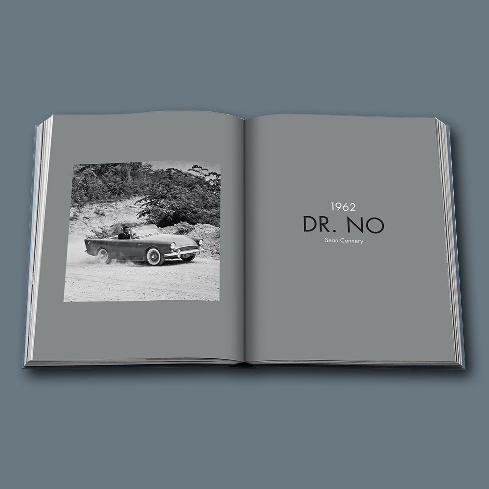 Buch James Bond Cars von Assouline im Farbton Blau