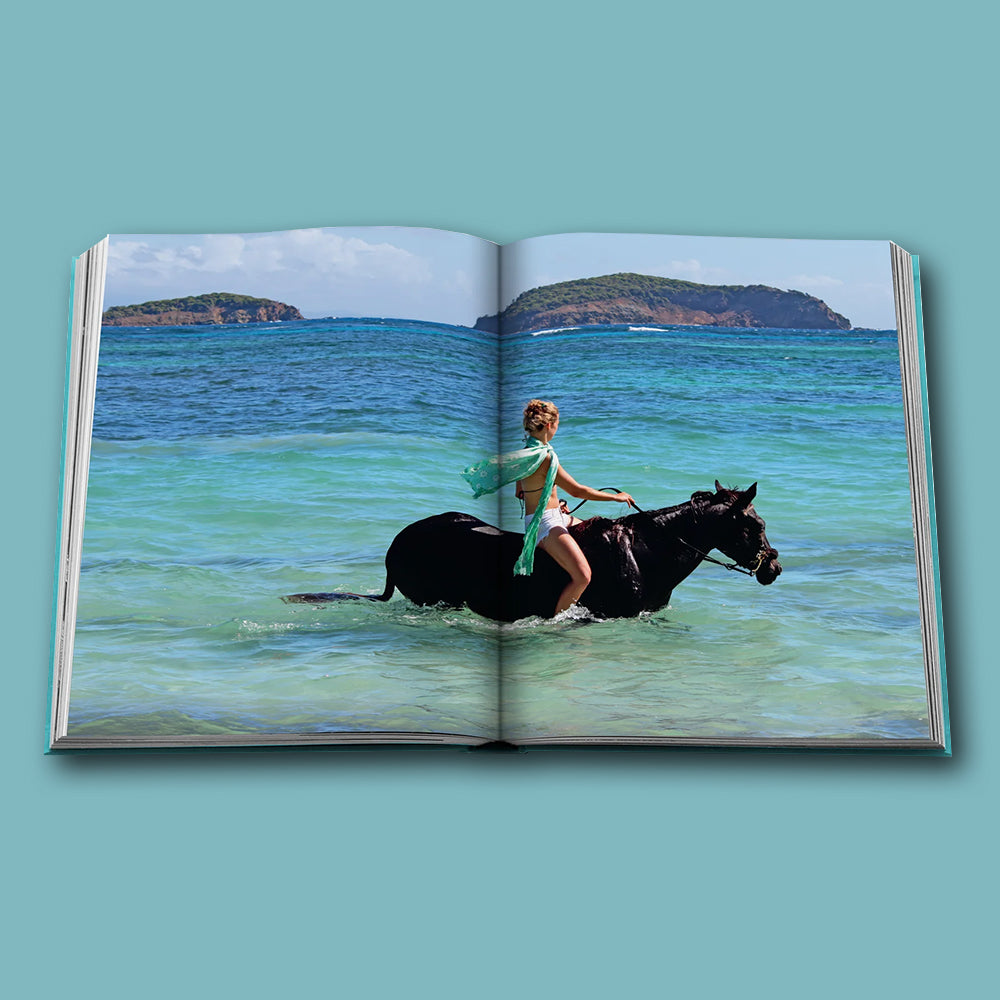 Buch Mustique Icon von ASSOULINE im Farbton türkis