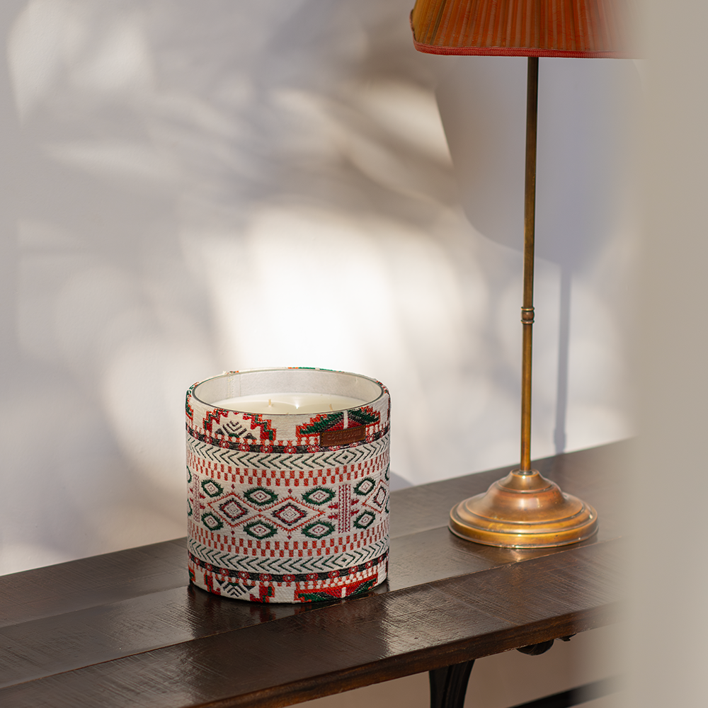 Duftkerze ZERBIA mit Musc Charmeur Duftnote mit Textil verkleidet von Cote Bougie Marrakech