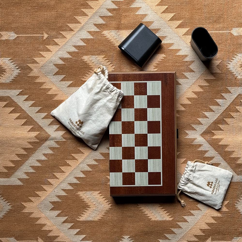 Schach & Backgammon Set aus Mahagoniholz von Manopoulos, Hergestellt in Griechenland