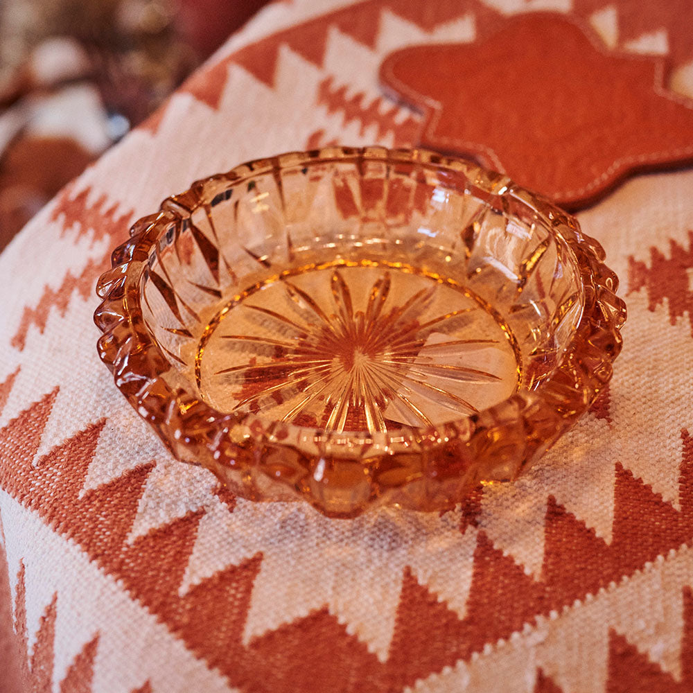 Aschenbecher aus Glas rosa von FROHSINN Vintage