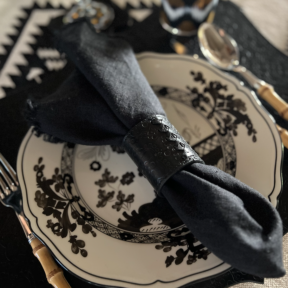 Serviette CHLOE aus Leinen von Aqua Viero, Farbe schwarz