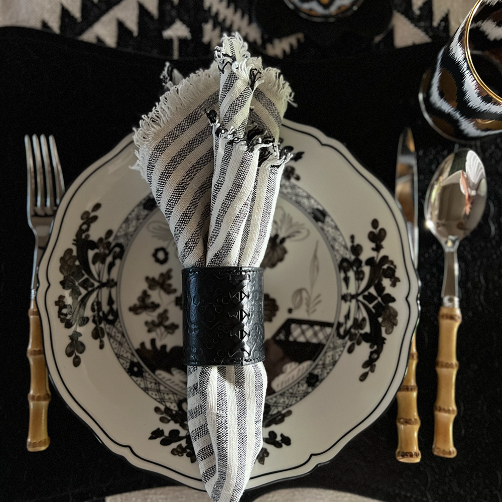 Napkin CHLOE linen - black / white stripes