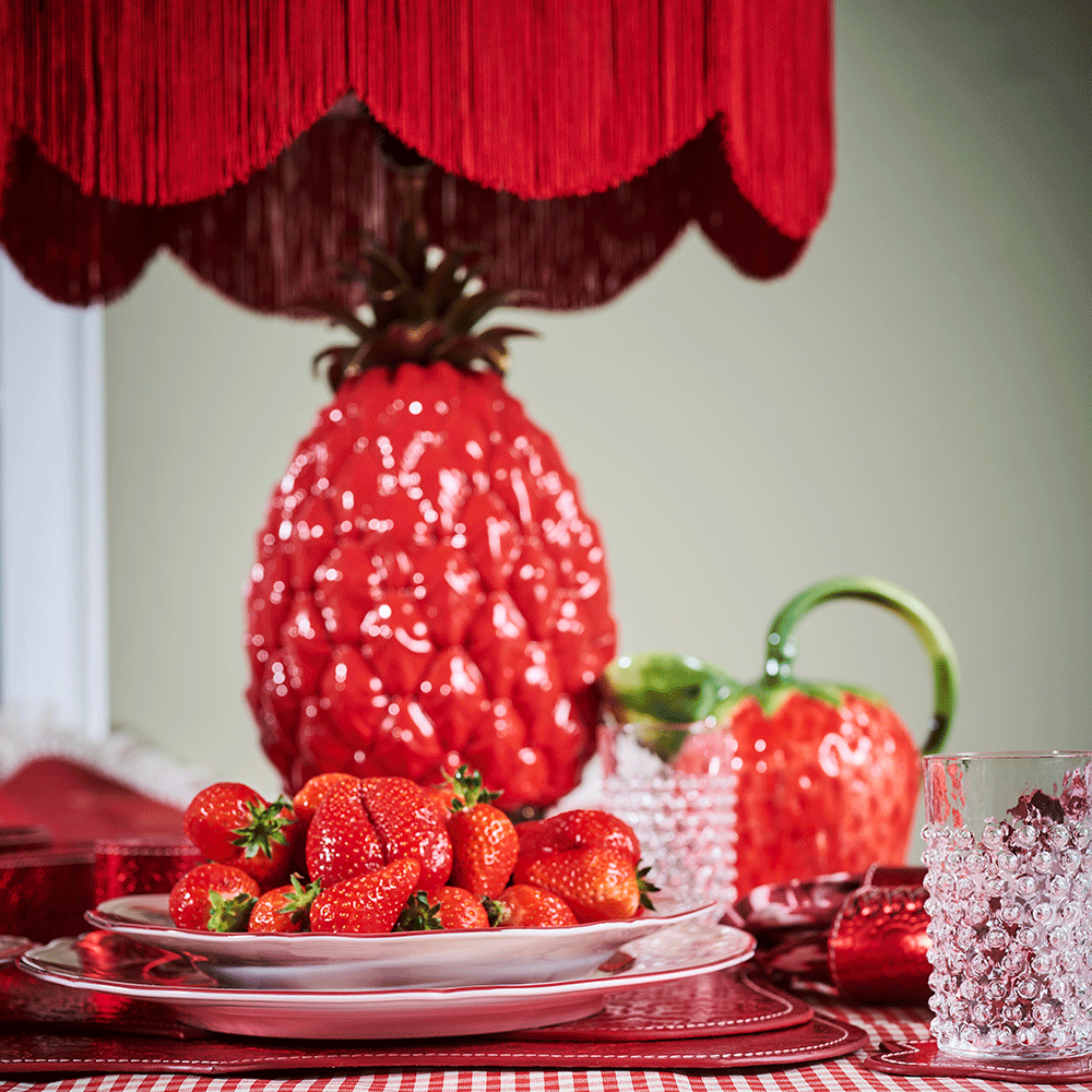 Lampenfuss Ananas von House of Hackney im Farbton rot