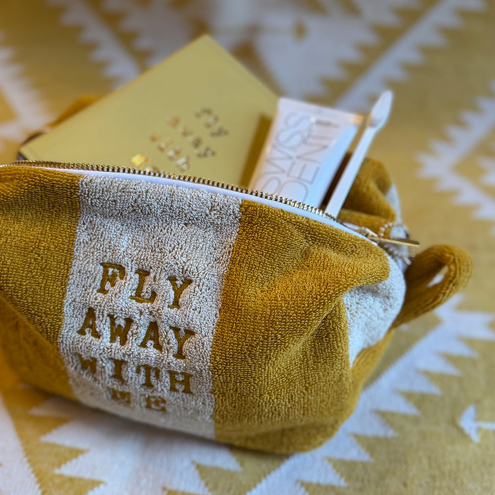 Kulturbeutel FLY AWAY WITH ME aus Frottee - jaune gold / crème