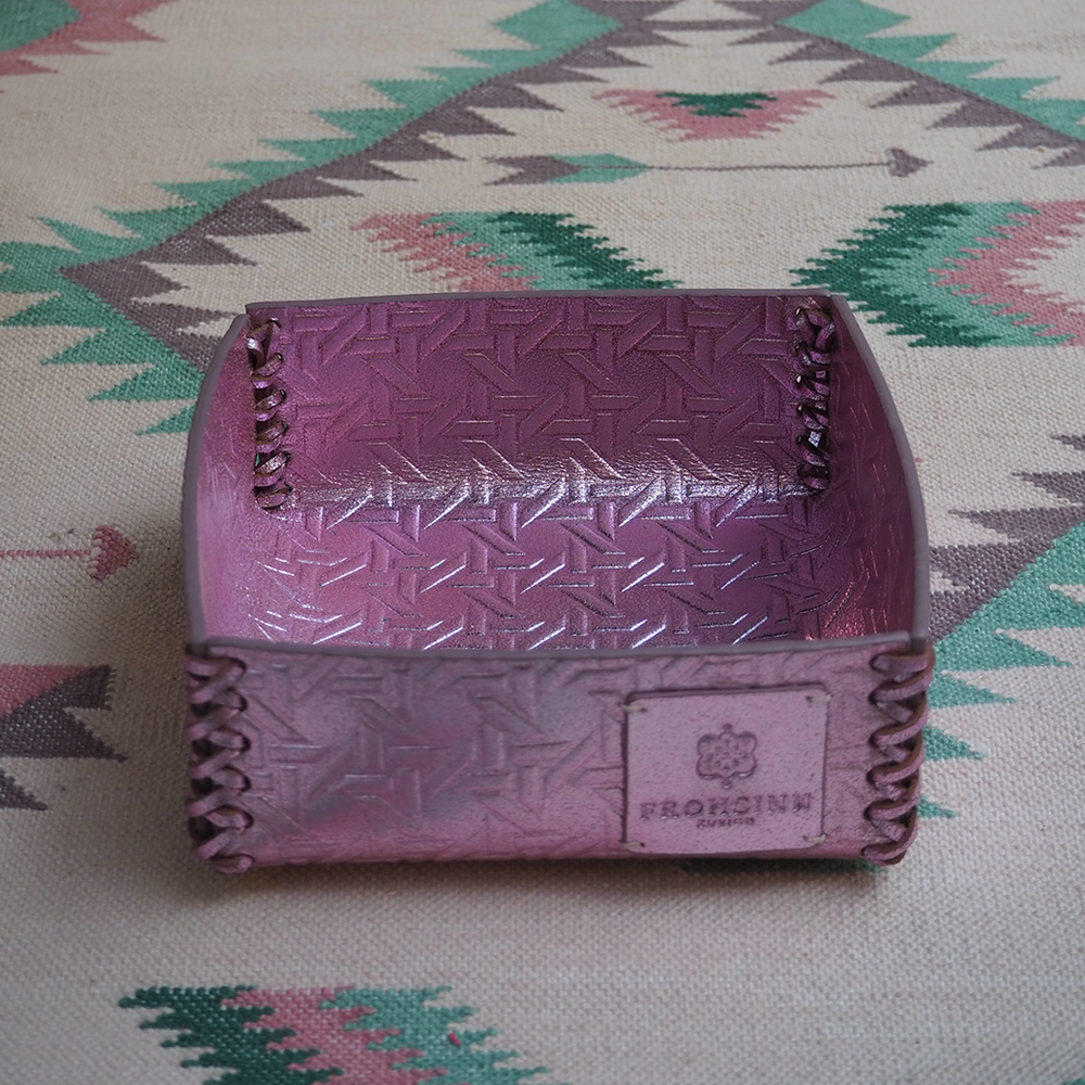 Accessoire Box VIENNA aus Leder geprägt - flamingo