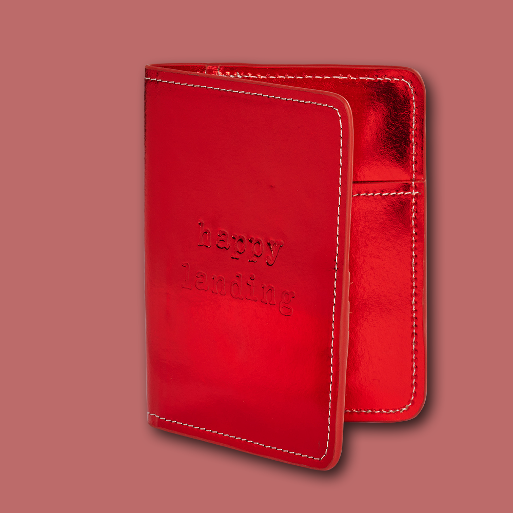 Reisepasshülle LARA aus Leder im Farbton rot glänzend &#39;strawberry&#39;