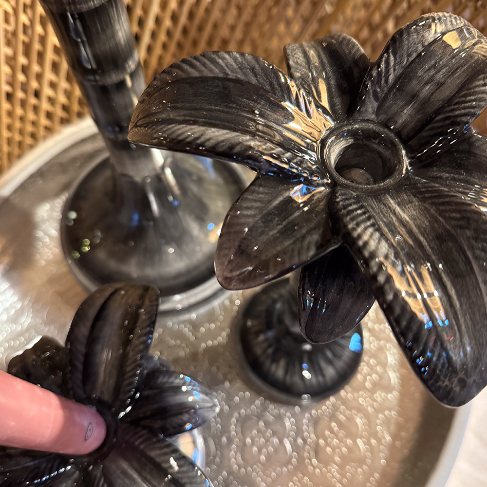 Kerzenständer PALME aus Keramik im Farbton Schwarz in Grösse klein von Les Ottomans