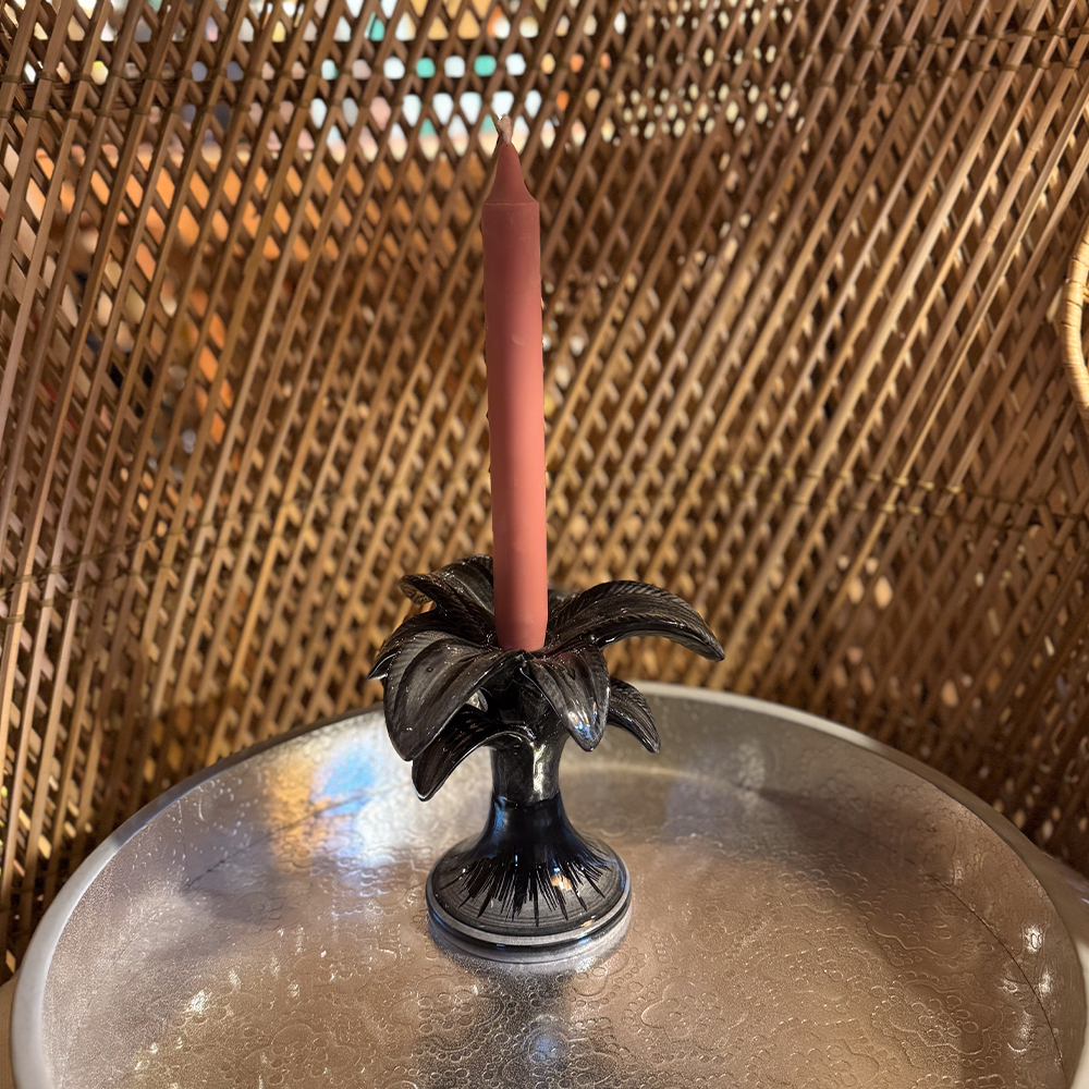 Kerzenständer PALME aus Keramik im Farbton Schwarz in Grösse klein von Les Ottomans
