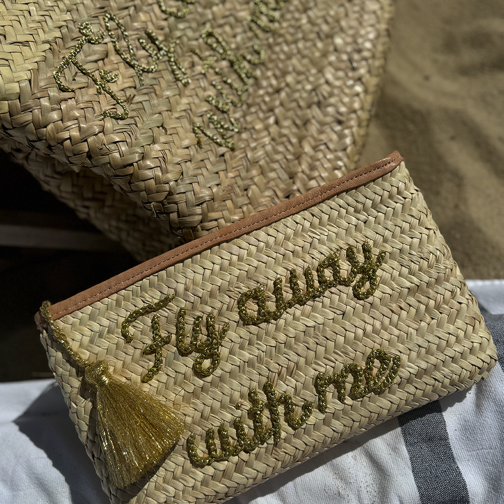 Summer Clutch large mit Spruch auf Tasche «fly away with me» aus Palmenfaser von FROHSINN
