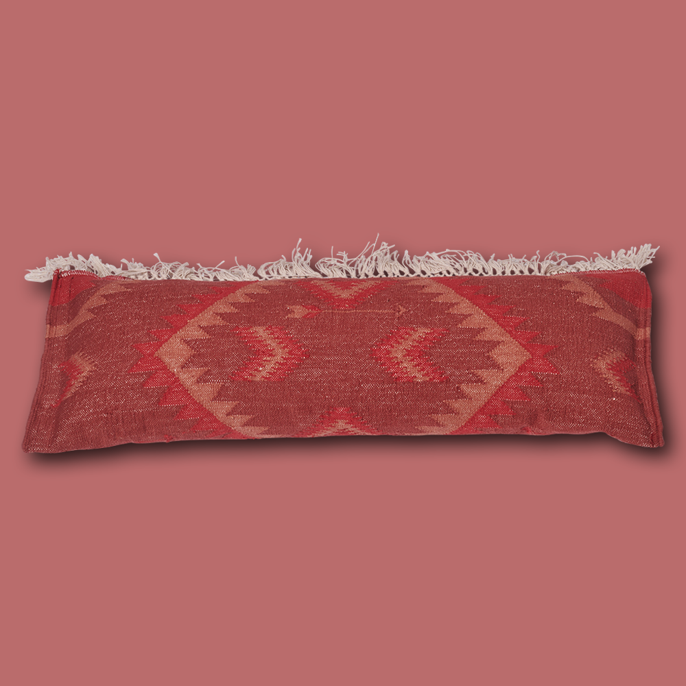 Navajo Kissen klein im Farbton Strawberry Rot