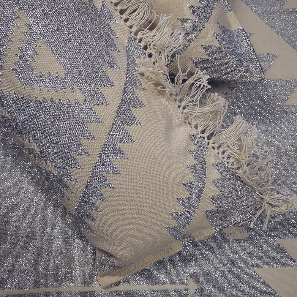 Kissen Navajo Glamour in silber vom FROHSINN