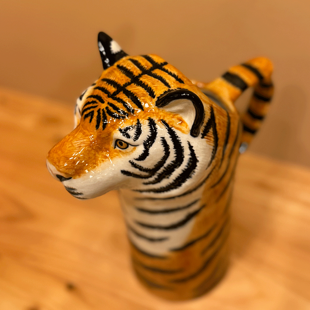 Tiger Krug aus Keramik von Quail Ceramics