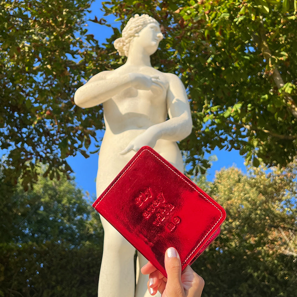 Reisepasshülle LARA aus Leder im Farbton rot glänzend 'strawberry'