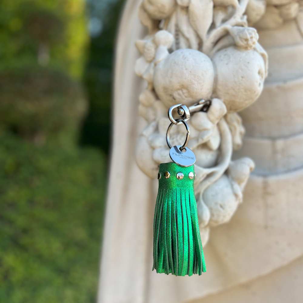 Schlüsselanhänger TASSEL aus Leder im Farbton grün &#39;bamboo&#39;