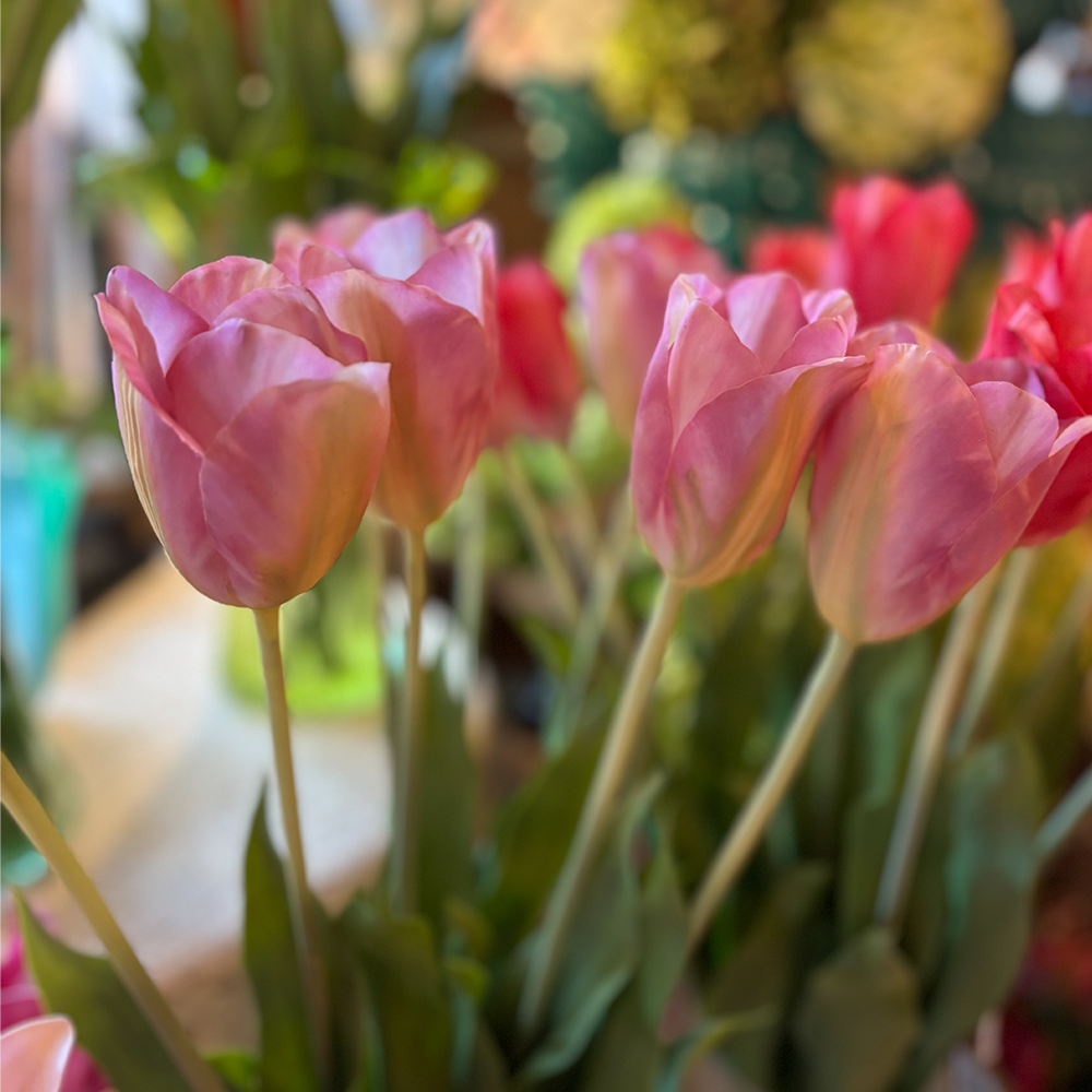Kunstblume von Silk-Ka: Klassische Tulpe im Farbton Rosa Hell 