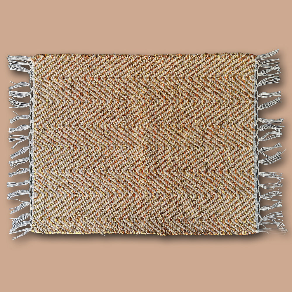 Tischset textil im glamour Farbton bronze mit Fischgratmuster von FROHSINN