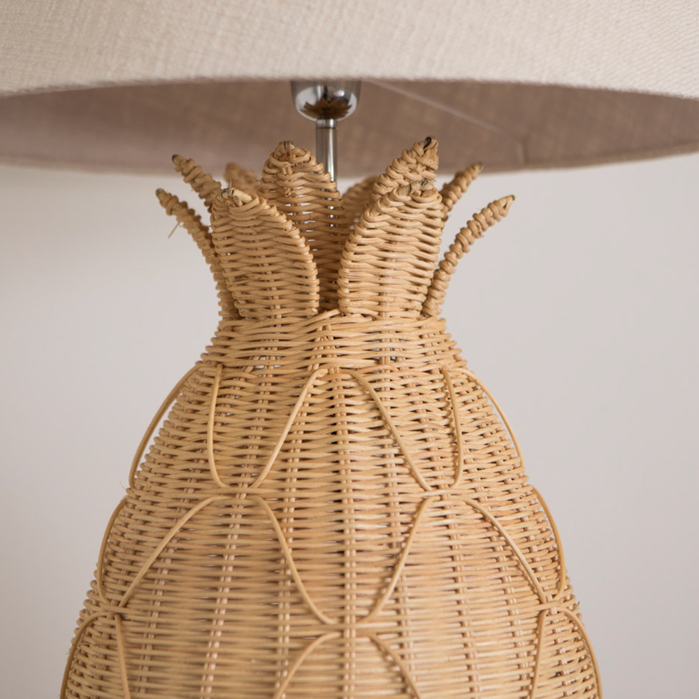 Tischleuchte PINEAPPLE von Mahe Homeware Spanien, Handgefertigt aus Rattan