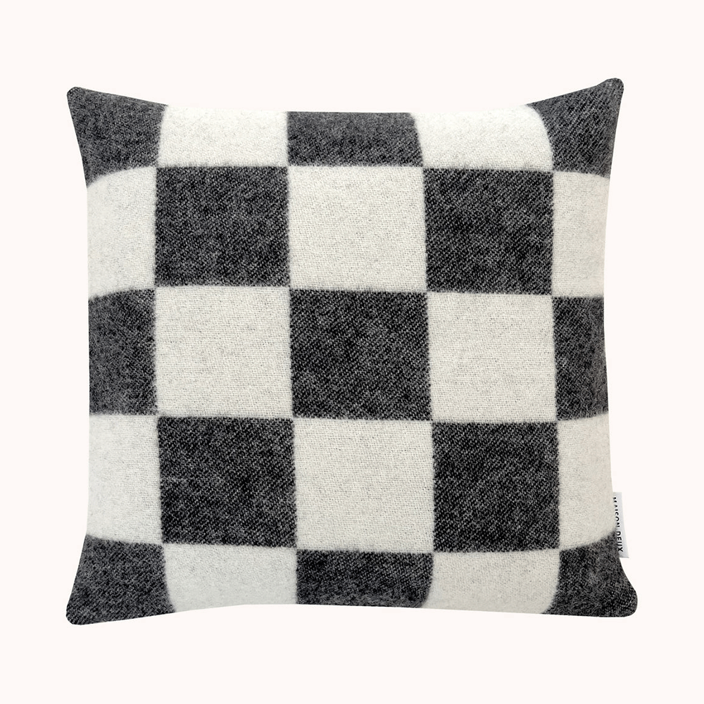 Kissenbezug CHECKERBOARD im Farbton schwarz/weiss von Maison Deux