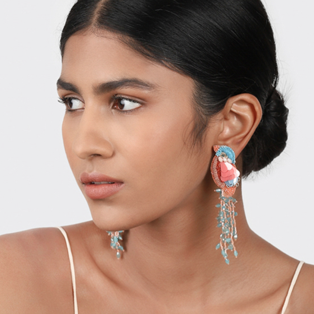Ohrringe KINGFISHER im Farbton pink türkis von Olivia Dar, Handwerkskunst von Indien