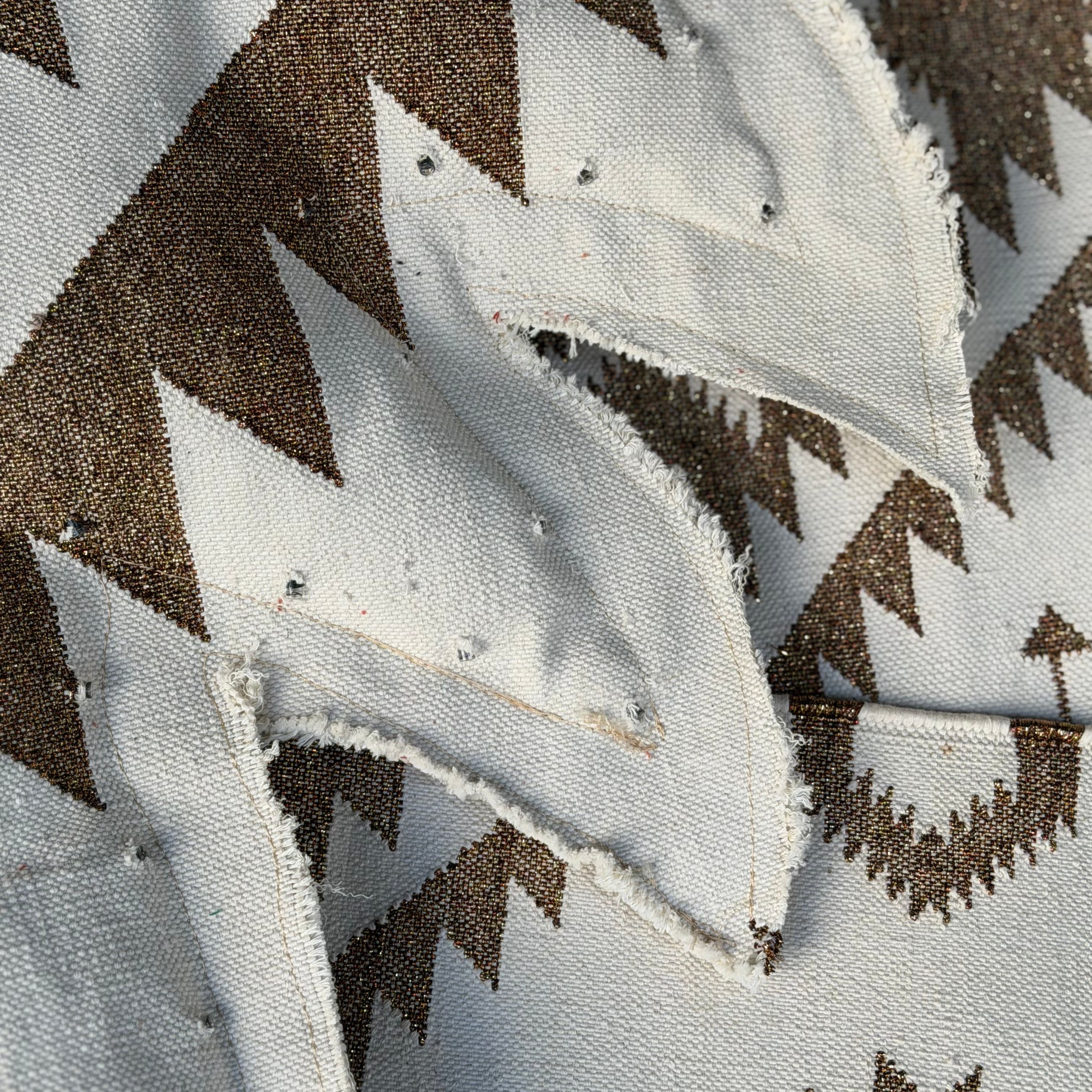 Palme klein NAVAJO mit LED Lichter, im Farbton bronze und weiss Detail