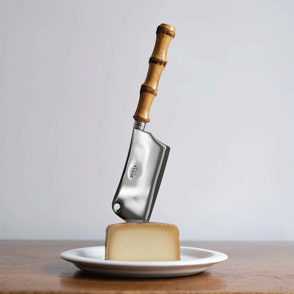 Käsehacke PANDA mit hellem Bambusgriff von Sabre Paris