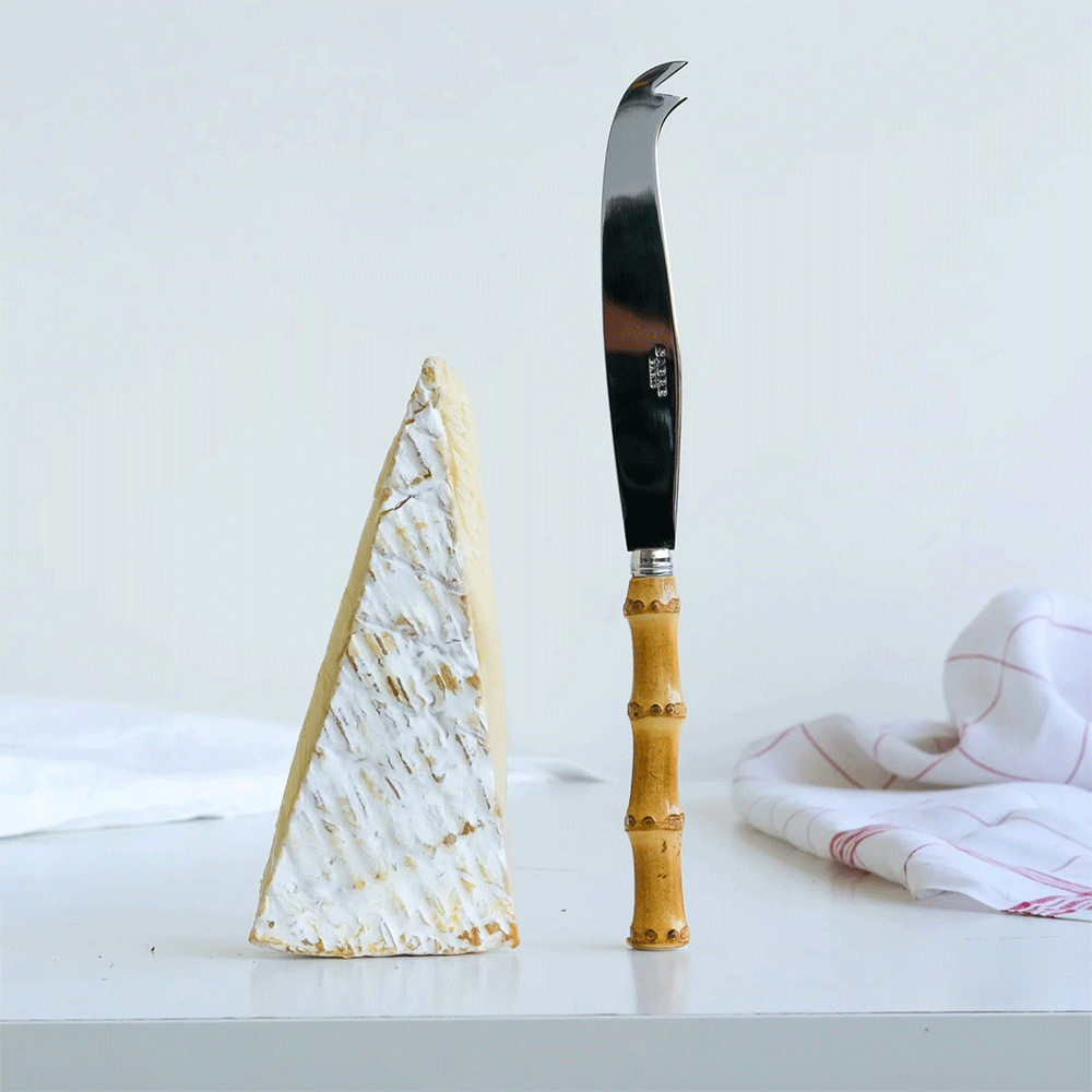 Käsemesser PANDA mit hellem Bambusgriff von Sabre Paris