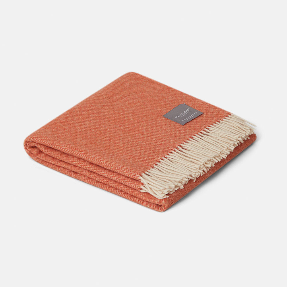 recycelte Decke aus&amp;nbsp;Lammwolle von Stackelbergs im Farbton orange