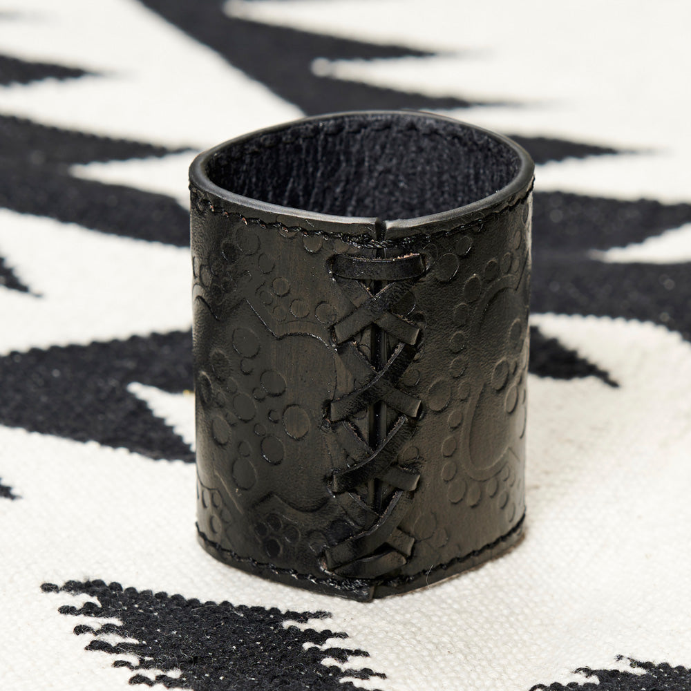 Handgemachtes Tischset aus Leder in schwarz
