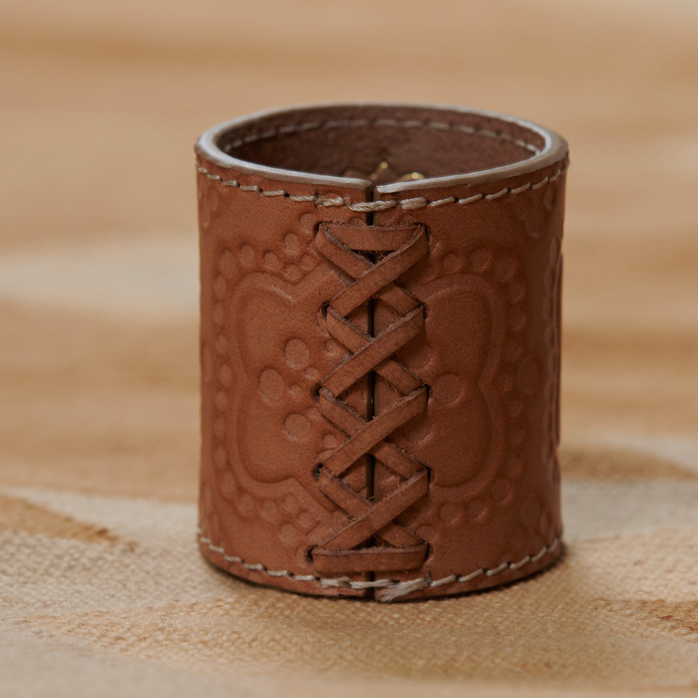 Handgemachtes Tischset aus Leder in camel