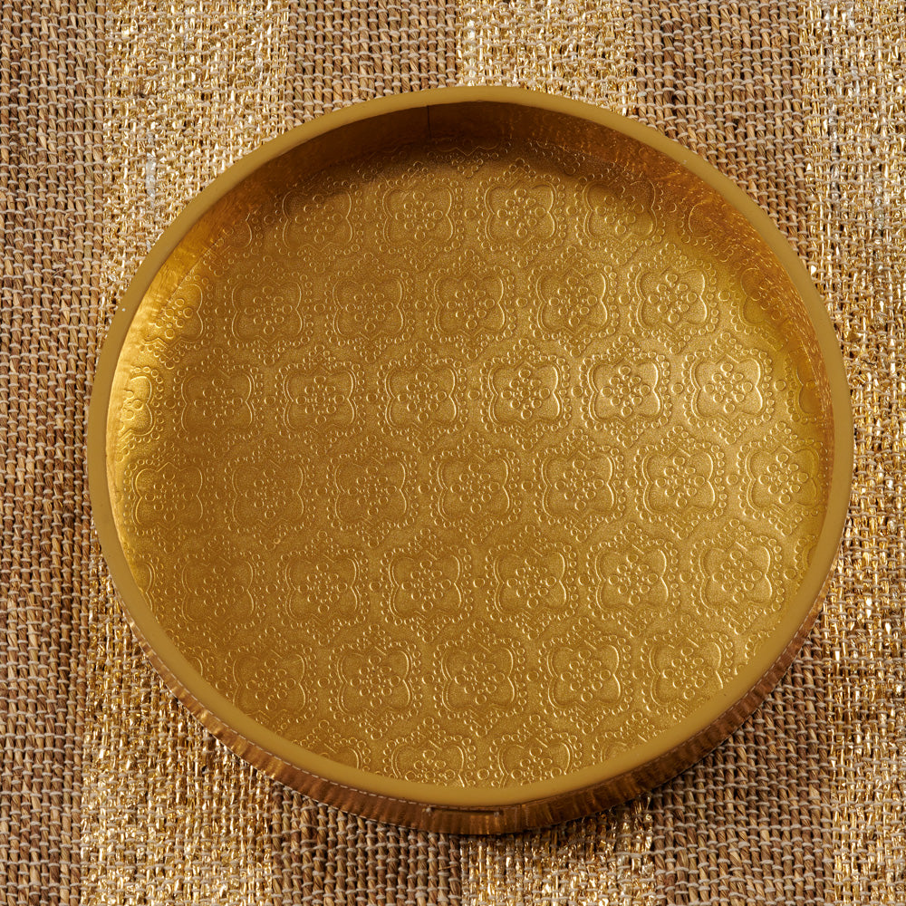 Rundes handgemachtes Serviertablett in gold