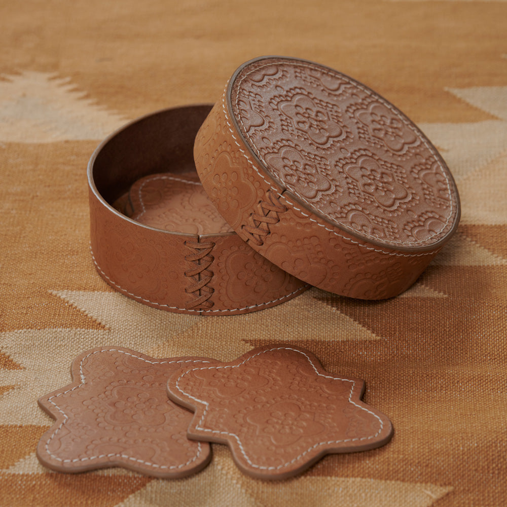 Camel farbiger Untersetzer aus Leder