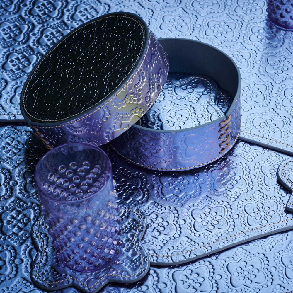 Round Box ICON embossed leather - forget me not