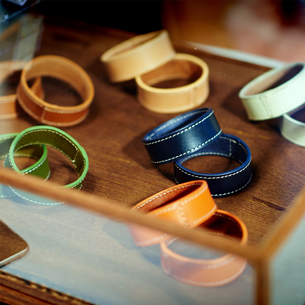 Armreif LIFESTYLE aus Leder glatt - camel