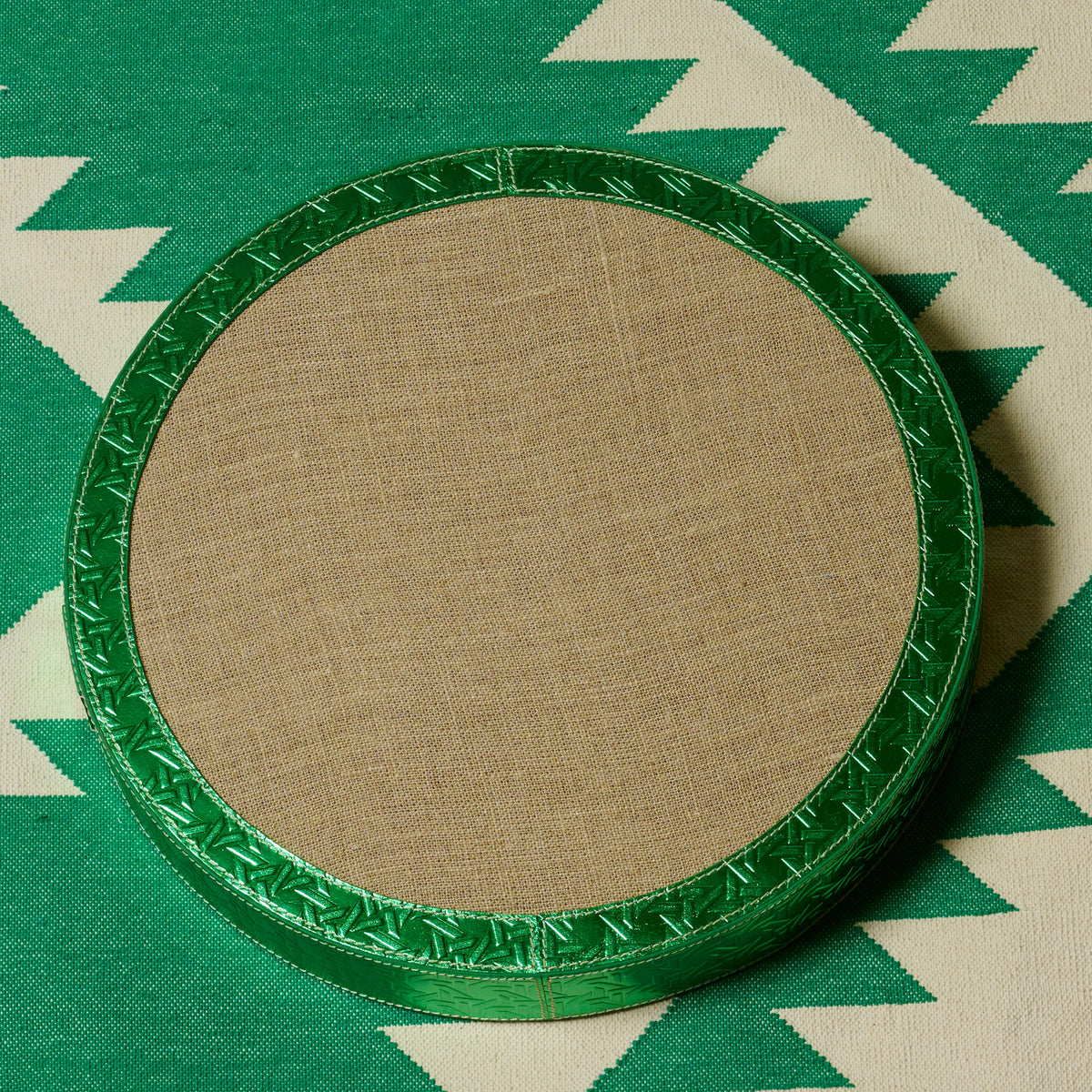 Tablett Rund VIENNA aus Leder geprägt - bamboo