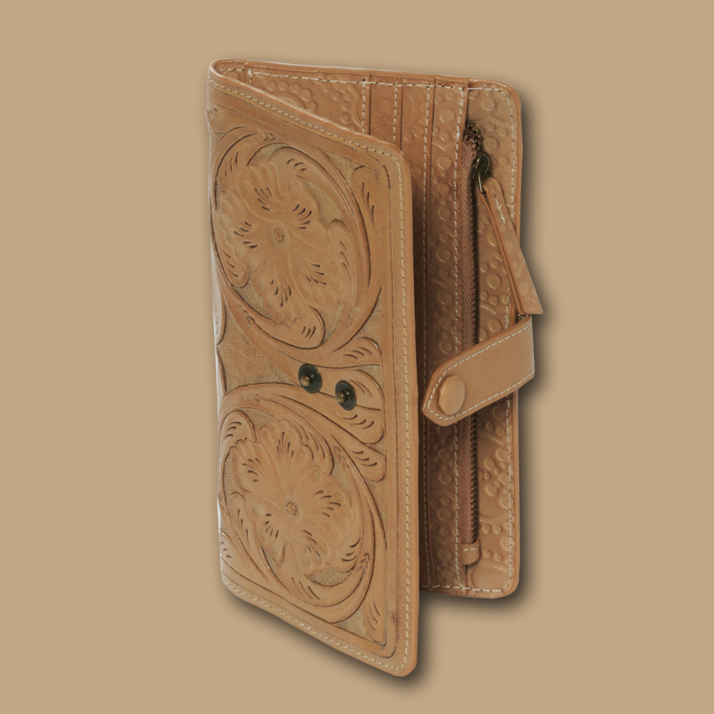 Portemonnaie Western Tucson ICON aus Leder geprägt in beige, leicht geöffnet