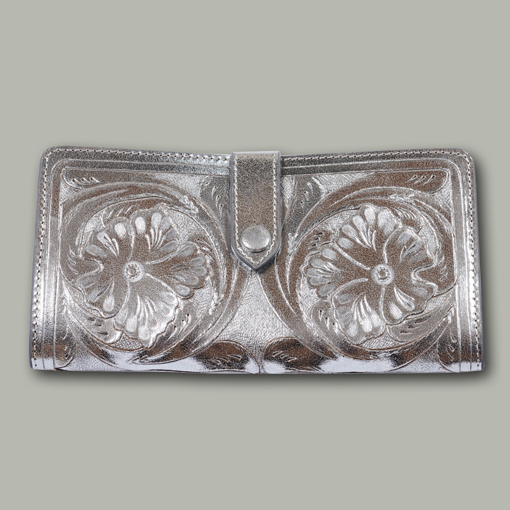 Portemonnaie Western Tucson ICON aus Leder geprägt in silver, geschlossen